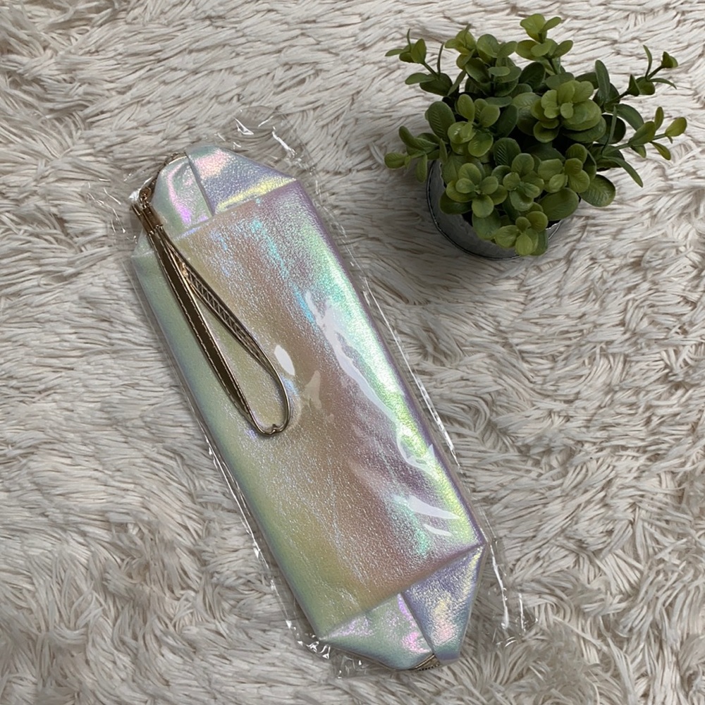 🎉HP🎉 Boutique Iridescent Makeup Bag 💗 White & Gold - Picture 12 of 14